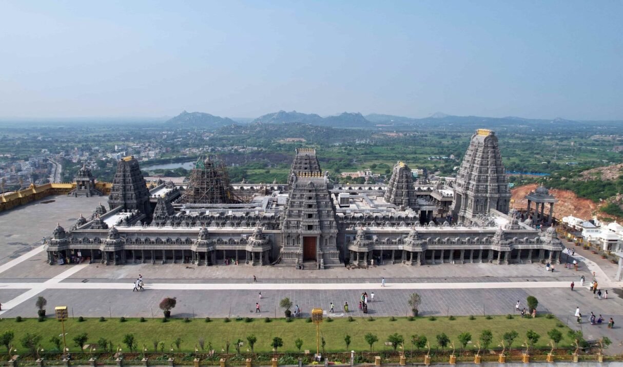 Hyderabad to Yadagirigutta